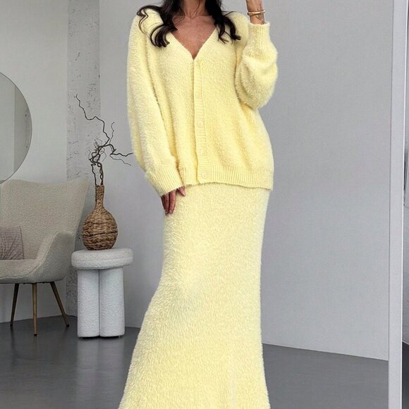 Yellow Casual Womens Oversized Long Sleeve Cardigan and Sweater Maxi Skirt set - Picture 2 of 10